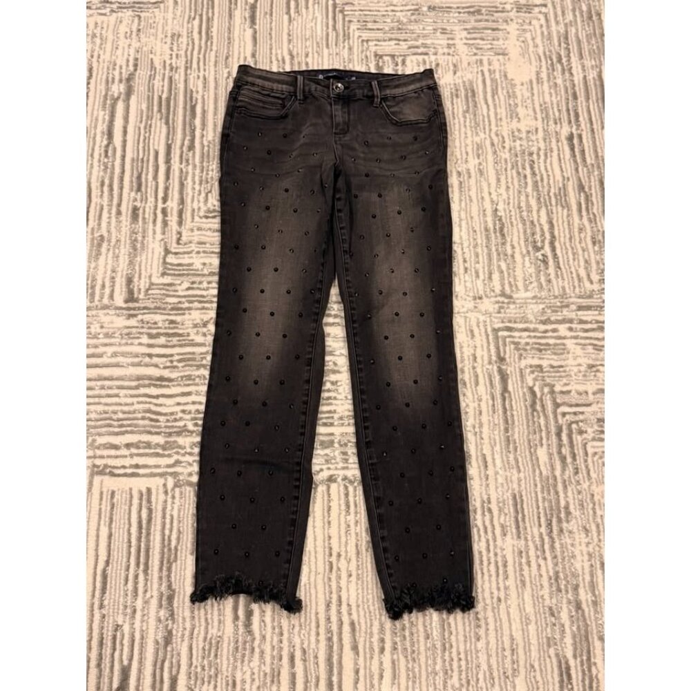 Tractr BLU women's 28" black studded cropped denim mid-rise jeans